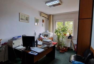 Calea Mosilor 4 camere semidecom. etaj 3/8 bloc 1982 reabilitat, lift, interfon Calea Mosilor 4 camere semidecom. etaj 3/8 bloc 1982 reabilitat, lift, interfon - 5