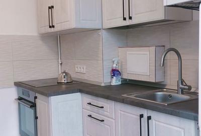 Apartament cu 3 camere semidecomandat în Central - 4