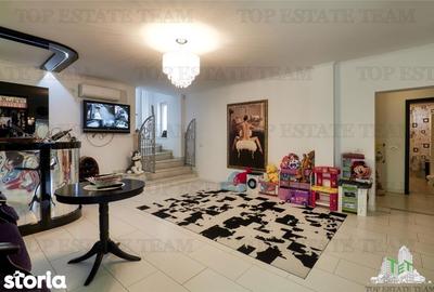 Casă cu 10 camere cu Teren 530 Mp în Agigea - 8