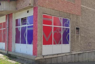 Sau inchiriez spatiu comercial in Vulcan b-dul. Mihai Viteazul - 4