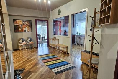 Apartament cu 2 camere semidecomandat, mobilat în Central