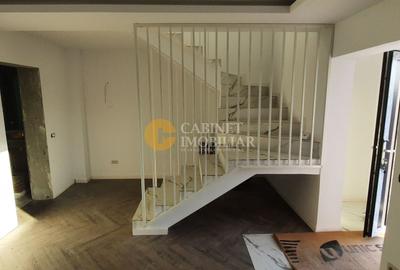 Duplex cu 4 camere cu Canalizare în Miroslava - 3