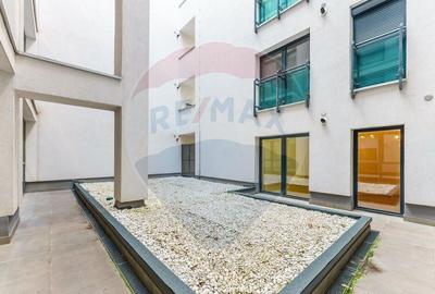 Teren de 15 mp, în Ultracentral - 3