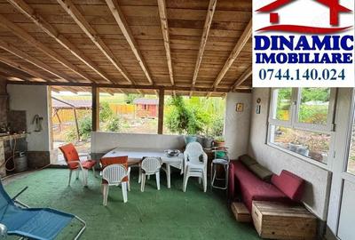 Casă cu 5 camere cu Teren 6338 Mp în Central - 12