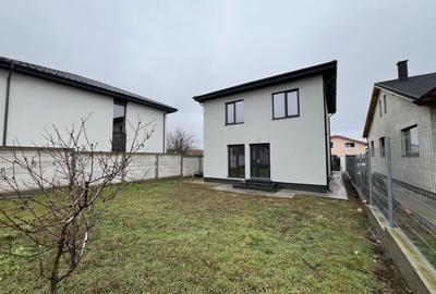 Casă individuală cu 4 camere cu Canalizare în Valu lui Traian - 12