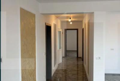 Casă cu 3 camere cu Teren 372 Mp în Peciu Nou - 4