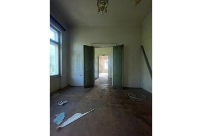 REV2003910 Cladire istorica de vanzare in Centrul Bucurestiului - 10