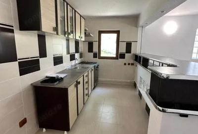 Casă cu 5 camere cu Teren 918 Mp în Răzvad - 2