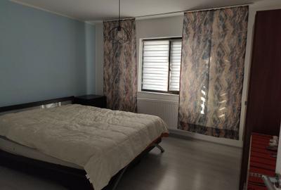 Apartament cu 3 camere semidecomandat în Central - 6