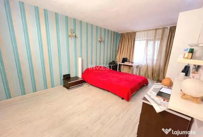Apartament cu 3 camere decomandat în Central - 1