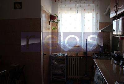 Apartament cu 3 camere decomandat în Mihai Bravu - 4