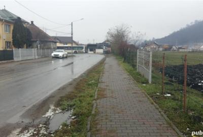 Teren de 705 mp, în Central - 3