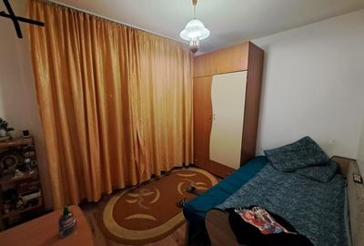 Apartament cu 3 camere decomandat în Noua - 8