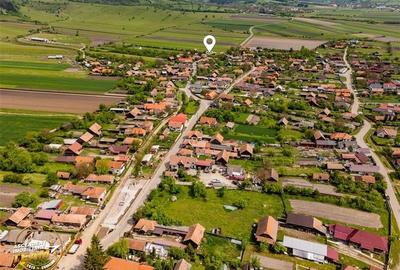FILM! Pe 1.200mp teren, Rezidenta cu gradina inflorata,aproape de Tragu Secuiesc