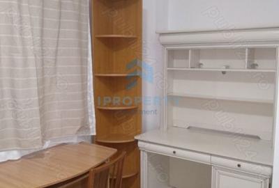 Garsonieră în Romană - 2