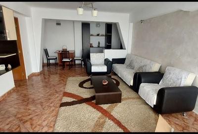 Apartament cu 3 camere decomandat în Central - 2
