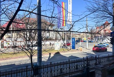 Apartament cu 6 camere decomandat în Calea Plevnei - 18