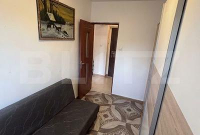 Apartament cu 3 camere decomandat în Micro 4 - 5