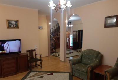 Oportunitate! Cladire cu destinatii multiple, 280 mp, zona U - 5