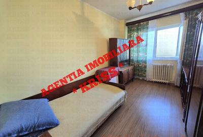 Apartament cu 3 camere decomandat în Găvana - 1