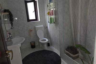 Apartament cu 5 camere decomandat în P-ța Romană - 9