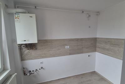 Apartament cu 3 camere semidecomandat în Micro 1 - 6