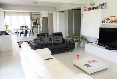 Apartament cu vedere spectaculoasa spre mare si lac - 4