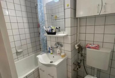 Garsonieră decomandată în 1 Mai - 11