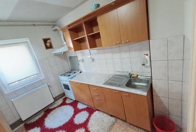 Apartament 3 camere de inchiriat Complex Studen?esc - 6