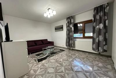 Proprietar inchiriez apartament 2 camere zona Soarelui