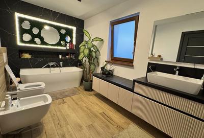 Casă cu 4 camere în Central - 3