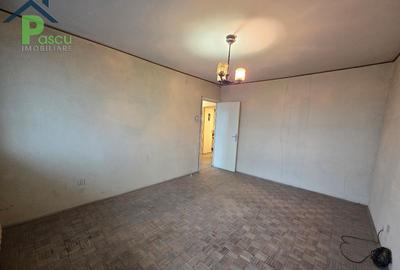 Apartament cu 2 camere decomandat în Eroii Revoluției