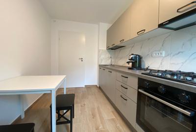 Apartament cu 3 camere decomandat, mobilat în 13 Septembrie - 8