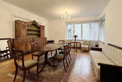 Casă individuală cu 12 camere în Central