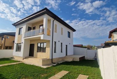 Casă cu 4 camere în Central - 3