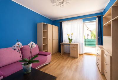 Apartament cu 4 camere semidecomandat, mobilat în Central - 2