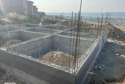 Casă cu 4 camere în Valea Lupului