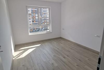 Apartament cu 2 camere decomandat în Tractorul - 1