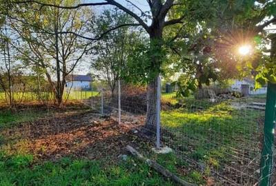 Teren Intravilan, central, perfect plat, 1212 m2, 38 euro m2 - 1