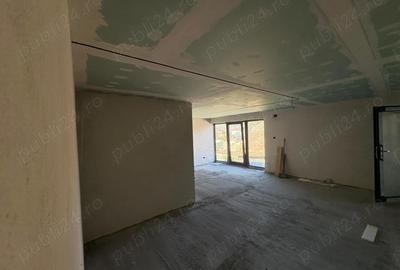 Casă cu 4 camere cu Teren 648 Mp în Central - 7