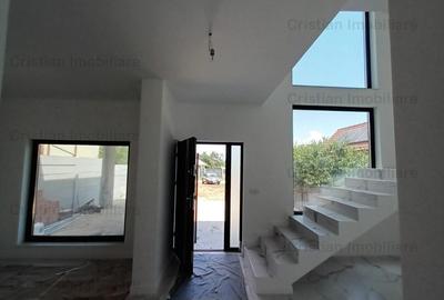 Casă cu 3 camere cu Teren 420 Mp în Vărsătura - 7