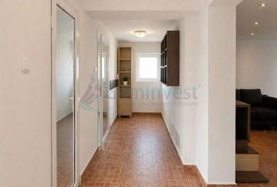 Casă cu 5 camere cu Teren 2778 Mp în Hidiș - 2