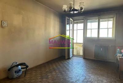 Apartament cu 3 camere decomandat în Colentina