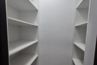 Garsonieră în Dobroești