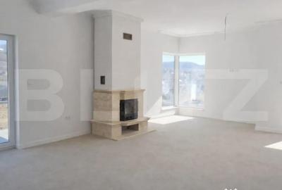 Casă cu 4 camere cu Teren 500 Mp în Central - 3