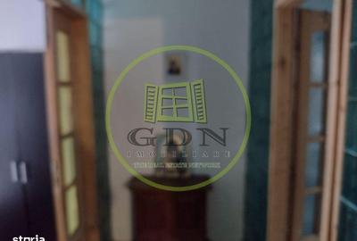 Casă cu 4 camere în Central - 2