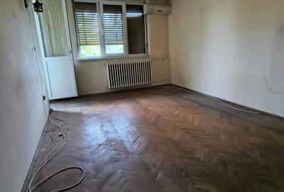 Apartament 2 camere, decomandat - 2