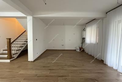 Duplex cu 5 camere cu Teren 295 Mp în Giroc - 3