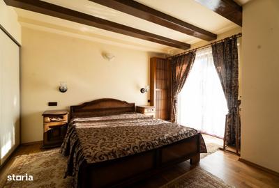 Casă cu 5 camere cu Teren 1085 Mp în Sava