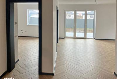 Casă cu 4 camere cu Teren 500 Mp în Central - 11